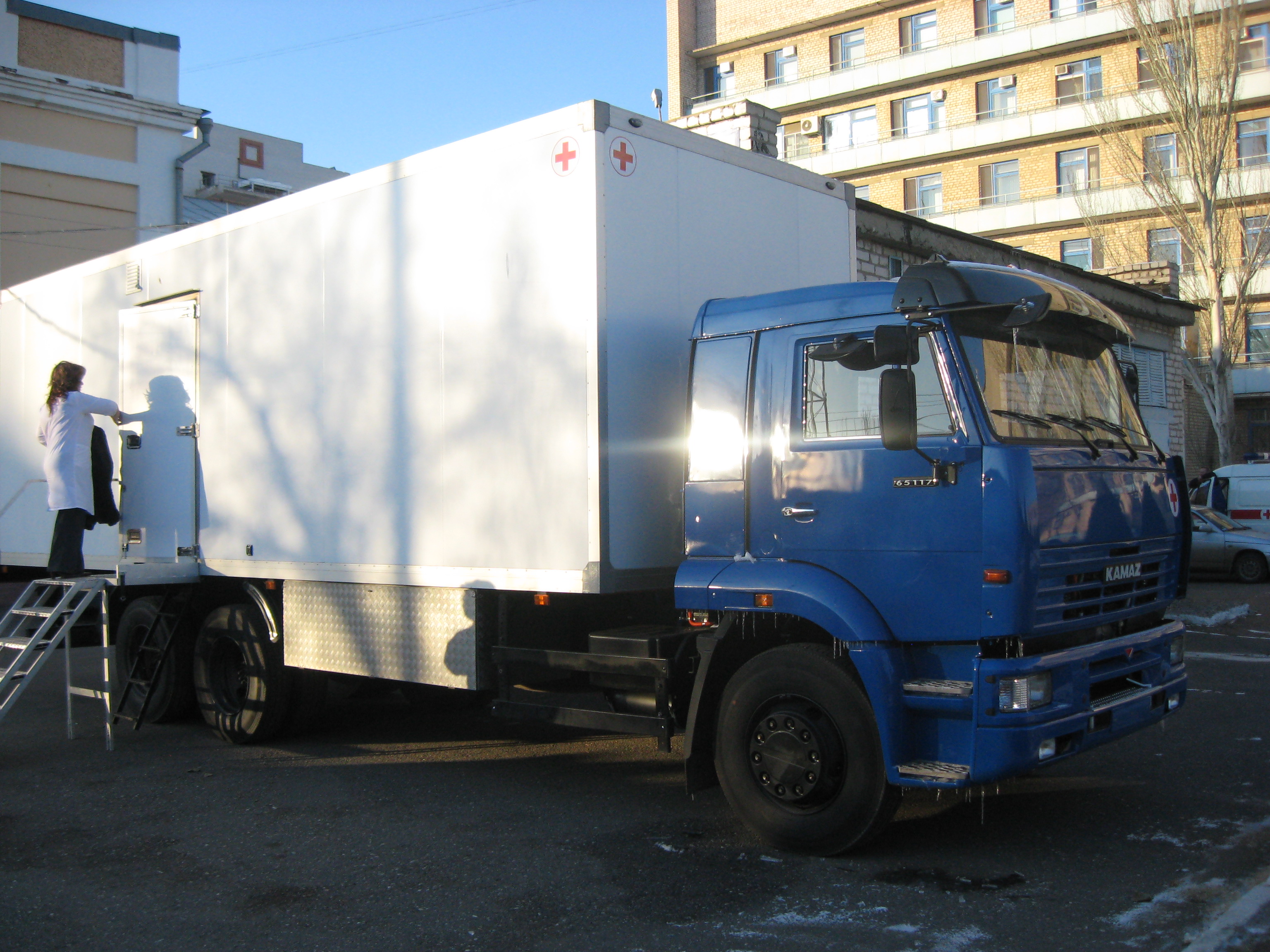 В Астрахани появилась поликлиника на колесах