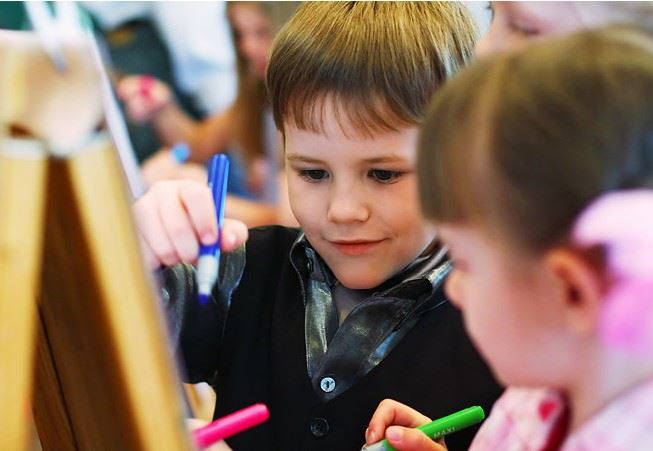 В Костромской области пройдет II межрегиональный  конкурс  детей и взрослых «Мир детства - мир открытий, творчества и достижений»